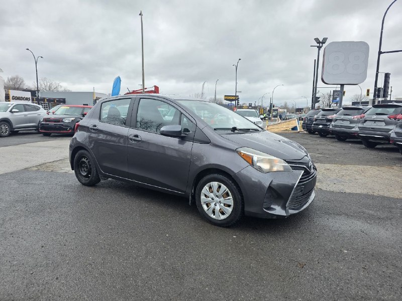 2016 Toyota Yaris LE**Jamais Accidente** Image principale