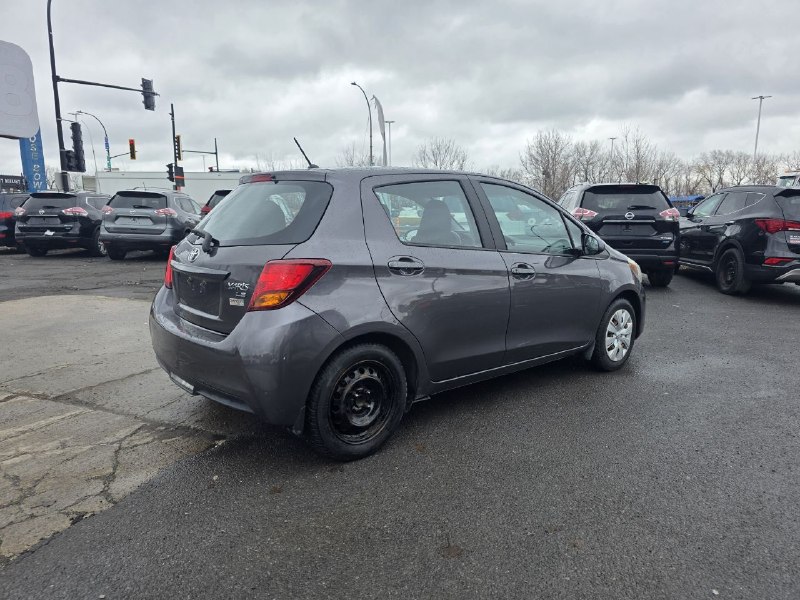 2016 Toyota Yaris LE**Jamais Accidente** Image principale