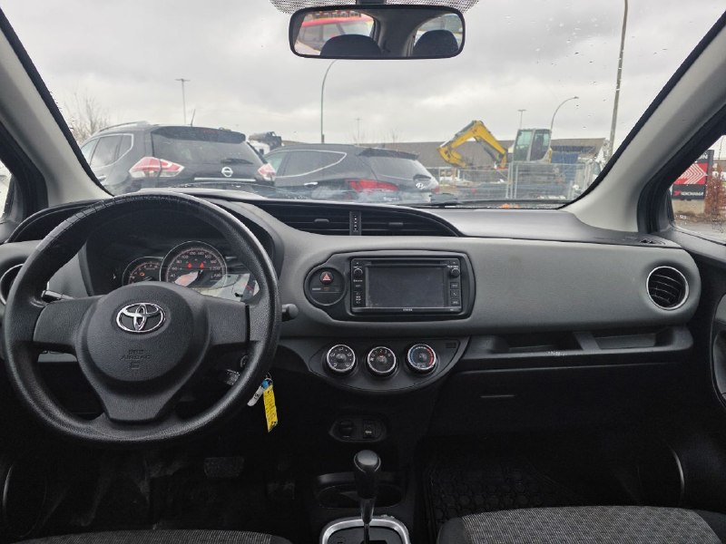 2016 Toyota Yaris LE**Jamais Accidente** Image principale