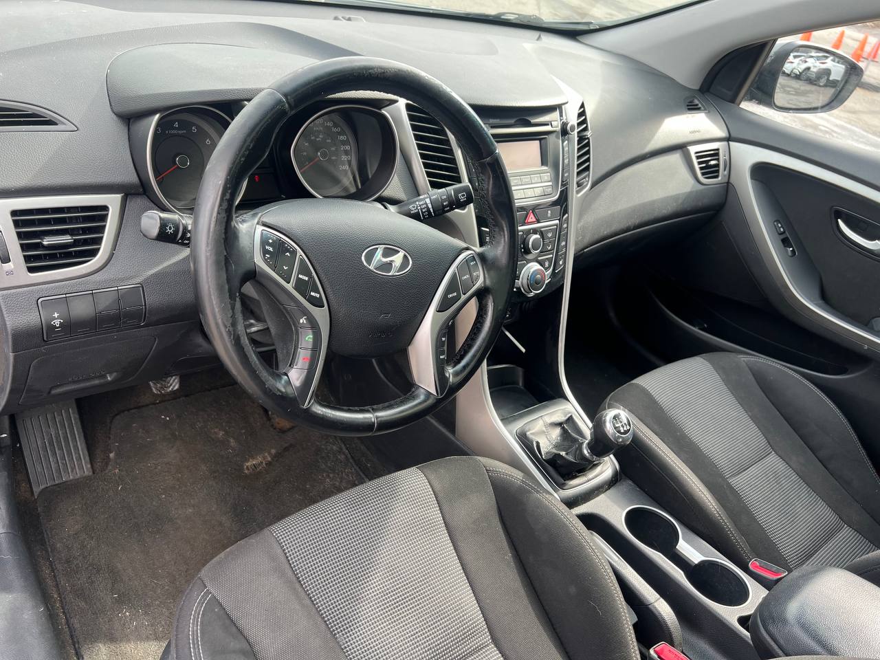 2013 Hyundai Elantra GT GLS**Toit Ouvrant Panoramique**Sieges CHAUFFANTS**MAGS** Image principale