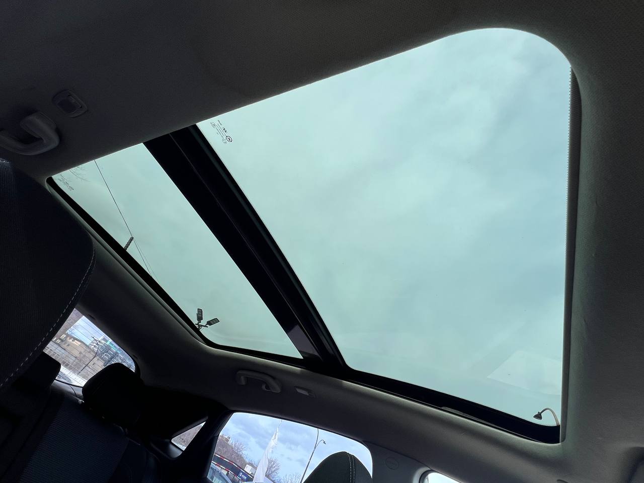 2013 Hyundai Elantra GT GLS**Toit Ouvrant Panoramique**Sieges CHAUFFANTS**MAGS** Image principale