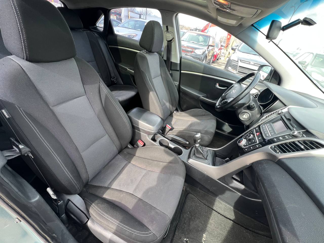 2013 Hyundai Elantra GT GLS**Toit Ouvrant Panoramique**Sieges CHAUFFANTS**MAGS** Image principale