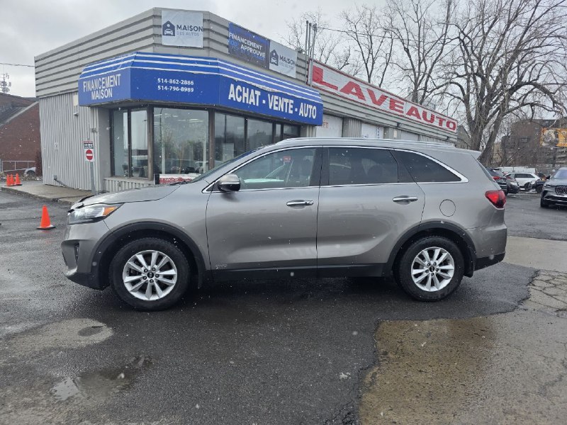2019 Kia Sorento **LX**7 PASSAGERS**AWD**CAMERA DE RECUL**SIEGES CHAUFFANTS**MAGS**EN SPECIAL** Image principale