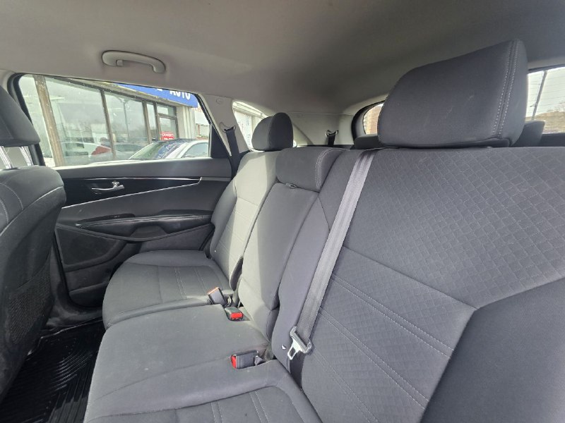 2019 Kia Sorento **LX**7 PASSAGERS**AWD**CAMERA DE RECUL**SIEGES CHAUFFANTS**MAGS**EN SPECIAL** Image principale