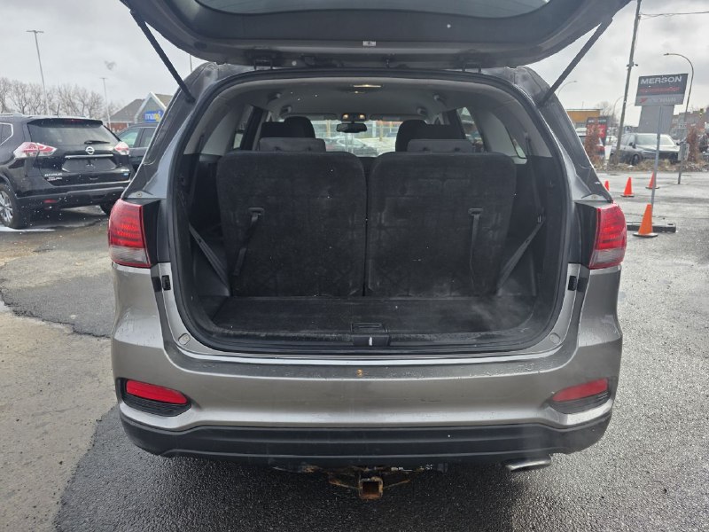 2019 Kia Sorento **LX**7 PASSAGERS**AWD**CAMERA DE RECUL**SIEGES CHAUFFANTS**MAGS**EN SPECIAL** Image principale