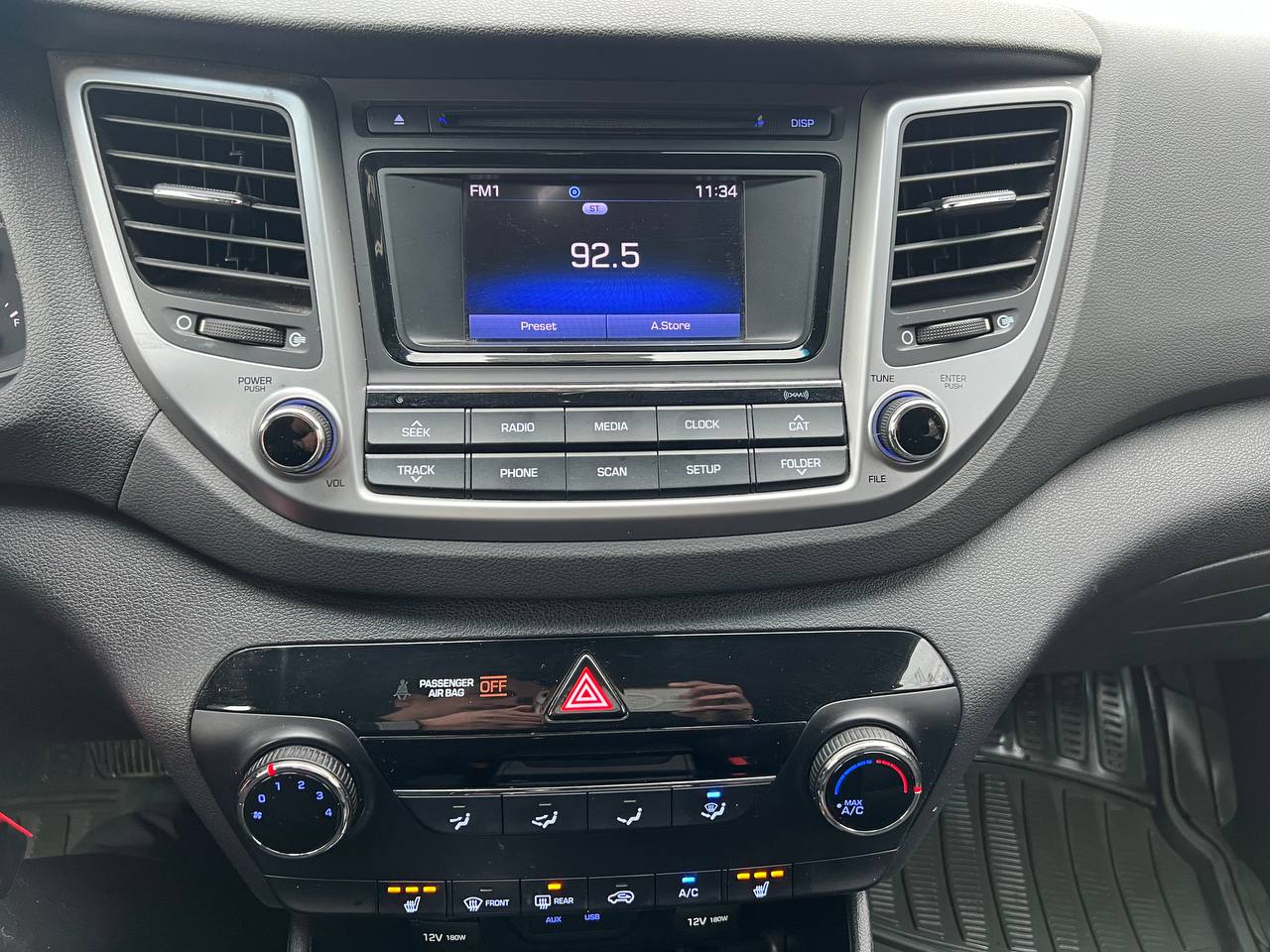 2016 Hyundai Tucson Premium**AWD**CAMERA DE RECUL**SIEGES CHAUFFANTS**MAGS**SIEGES CHAUFFANTS ARRIERE**Alerte d'angle Mort** Image principale