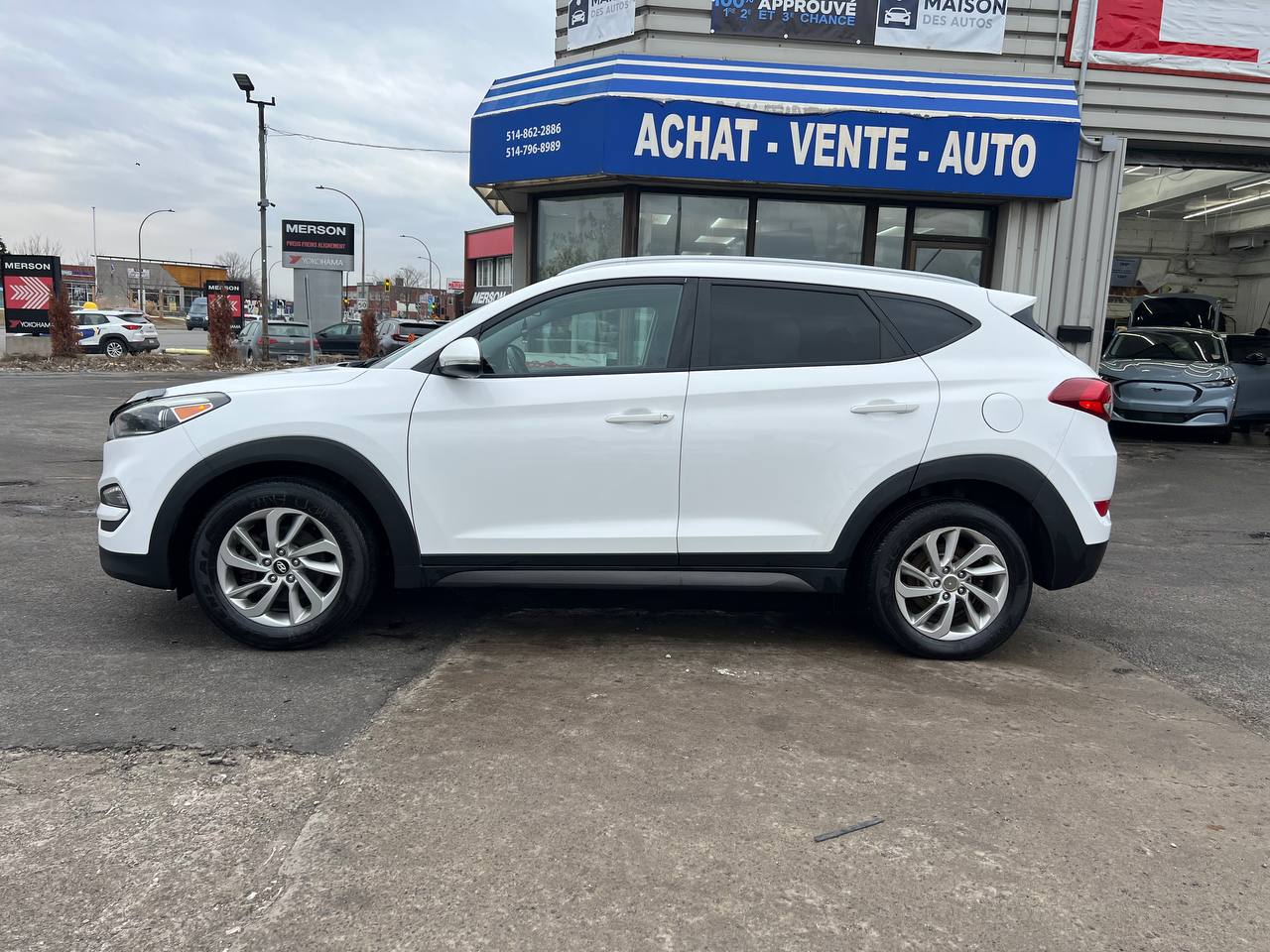 2016 Hyundai Tucson Premium**AWD**CAMERA DE RECUL**SIEGES CHAUFFANTS**MAGS**SIEGES CHAUFFANTS ARRIERE**Alerte d'angle Mort** Image principale