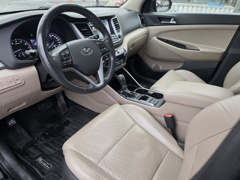 2016 Hyundai Tucson Luxury Main Image