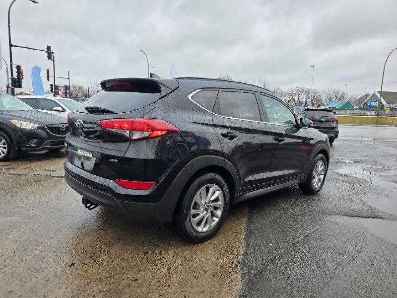 2016 Hyundai Tucson Luxury Main Image