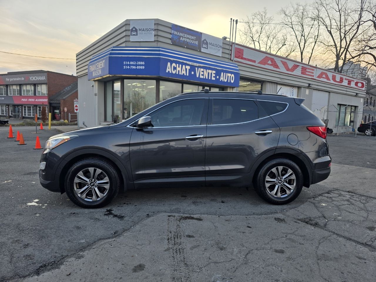 2016 Hyundai Santa Fe Sport JAMAIS ACCIDENTEE**SAAQ CERTIFIEE**UNE SEULE PROPRIO**2.4L**SIEGES CHAUFFANTS**MAGS**EN SPECIAL** Image principale