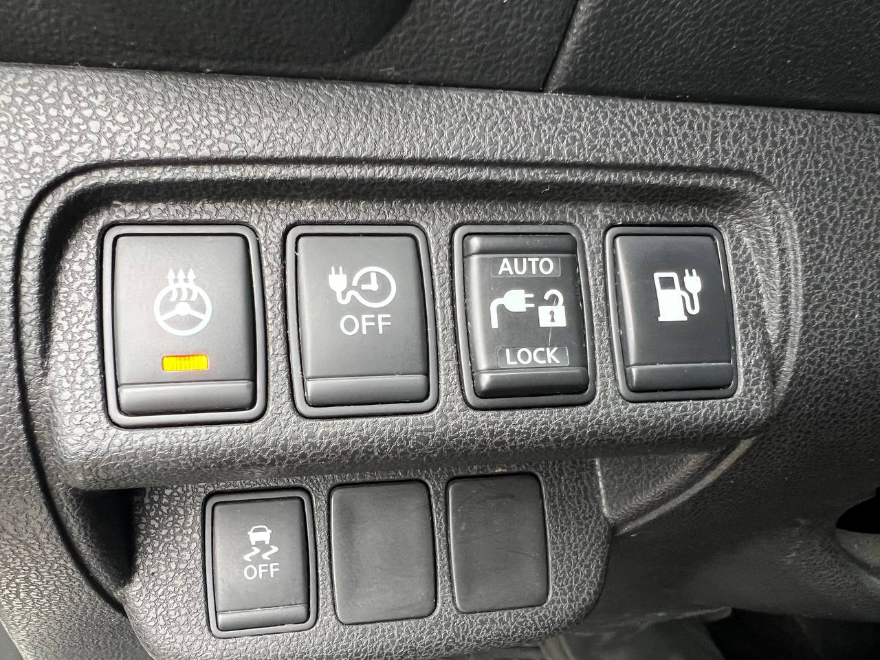 2015 Nissan LEAF SV**Jamais Accidentee**CAMERA DE RECUL**SIEGES CHAUFFANTS EN AVANT ET ARRIERE**VOLANT CHAUFFANTS Image principale