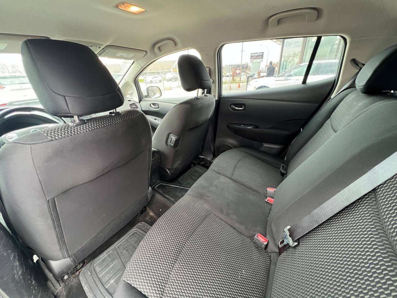2015 Nissan LEAF SV**Jamais Accidentee**CAMERA DE RECUL**SIEGES CHAUFFANTS EN AVANT ET ARRIERE**VOLANT CHAUFFANTS Image principale
