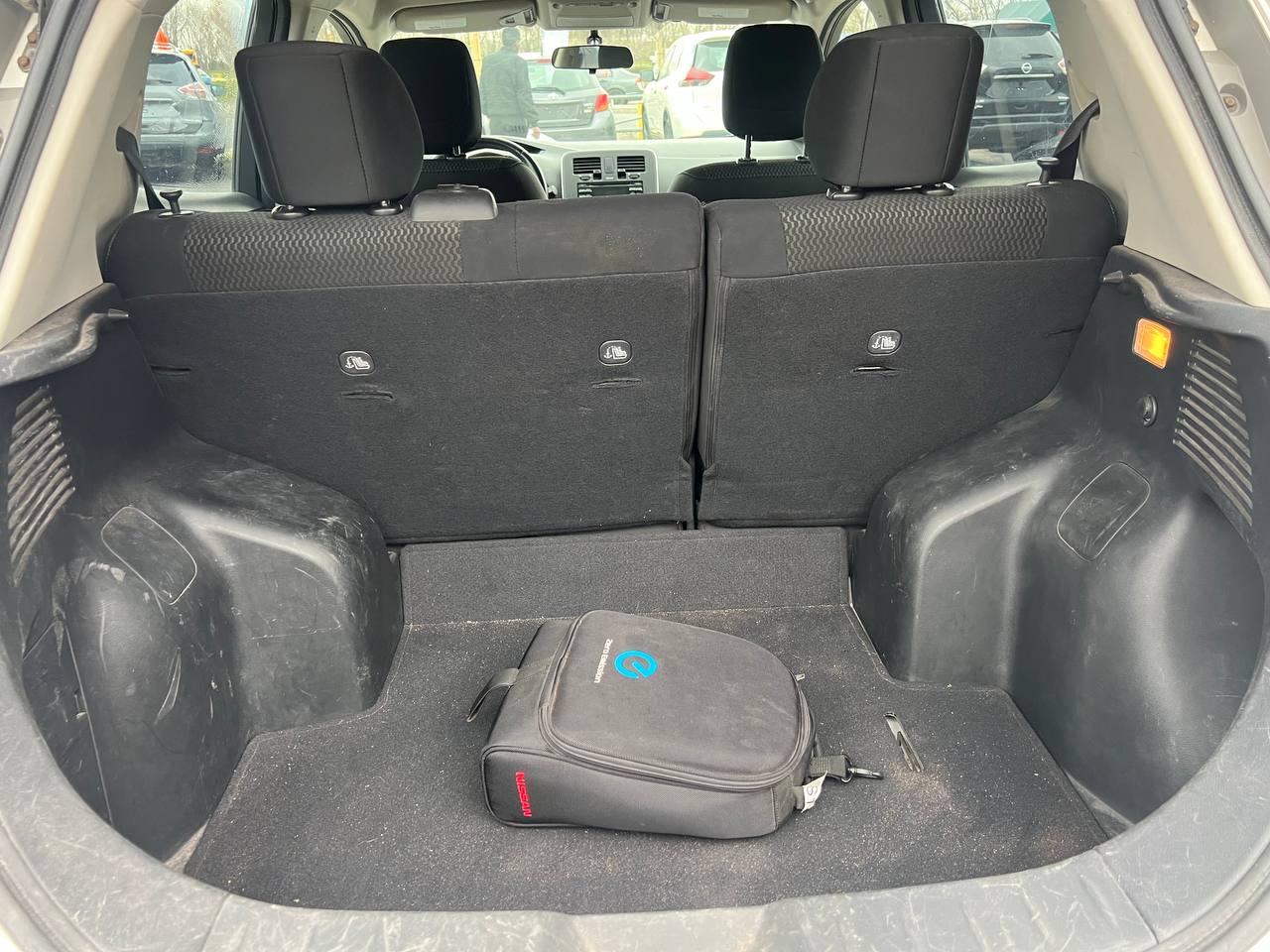 2015 Nissan LEAF SV**Jamais Accidentee**CAMERA DE RECUL**SIEGES CHAUFFANTS EN AVANT ET ARRIERE**VOLANT CHAUFFANTS Image principale