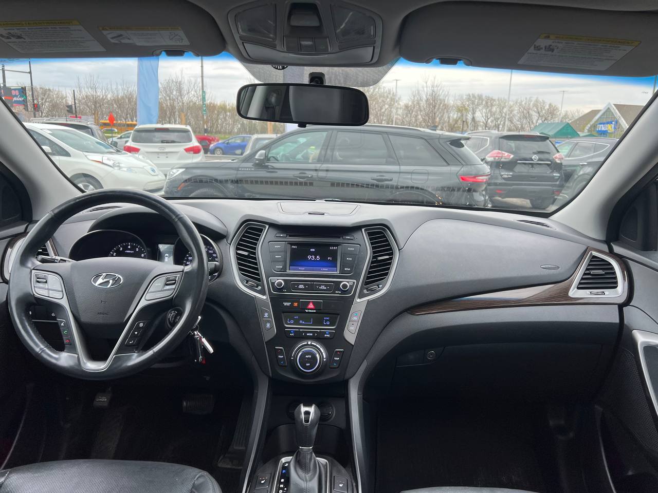 2017 Hyundai Santa Fe Sport SE**AWD**TOIT OUVRANT PANORAMIQUE**SIEGE EN CUIR**CAMERA DE RECUL**SIEGES CHAUFFNATS AVANT ET ARRIERE**Volant Chauffant**Alerte d'angle Mort**MAGS** Image principale