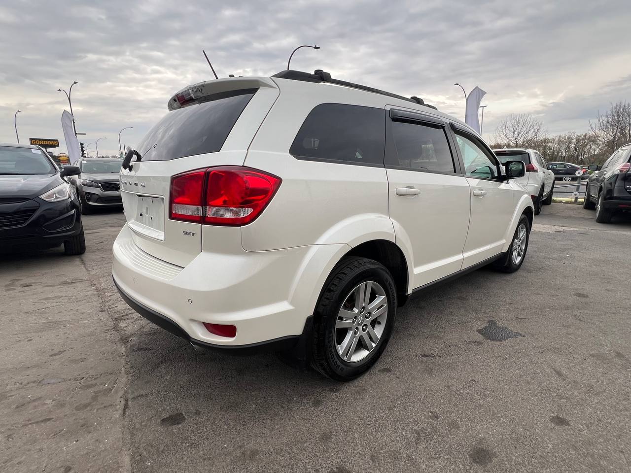 2017 Dodge Journey SXT**TOIT OUVRANT**CAMERA DE RECUL**SIEGES CHAUFFNATS**NAVIGATION**MAGS** Image principale