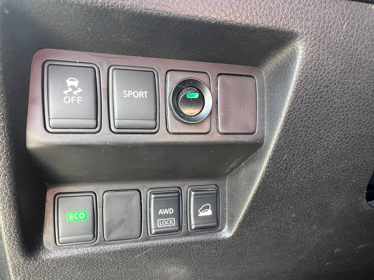 2015 Nissan Rogue SV**AWD**TOIT OUVRANT PANORAMIQUE**CAMERA DE RECULE**SIEGES CHAUFFNATS**Mags** Image principale