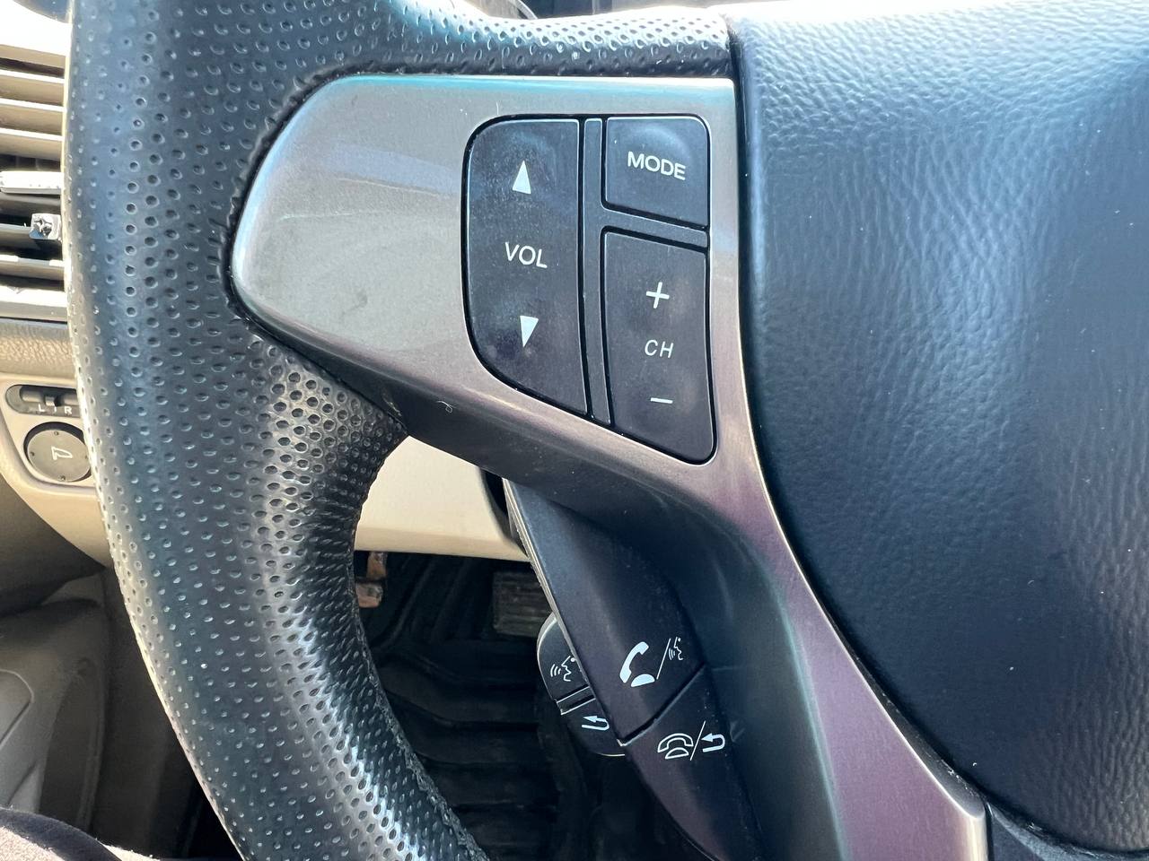 2010 Acura RDX Tech Pkg**AWD**Jamais Accidentee**TOIT OUVRANT**SIEGES CHAUFFNATS**SIEGES EN CUIR**Navigation**Mags** Image principale