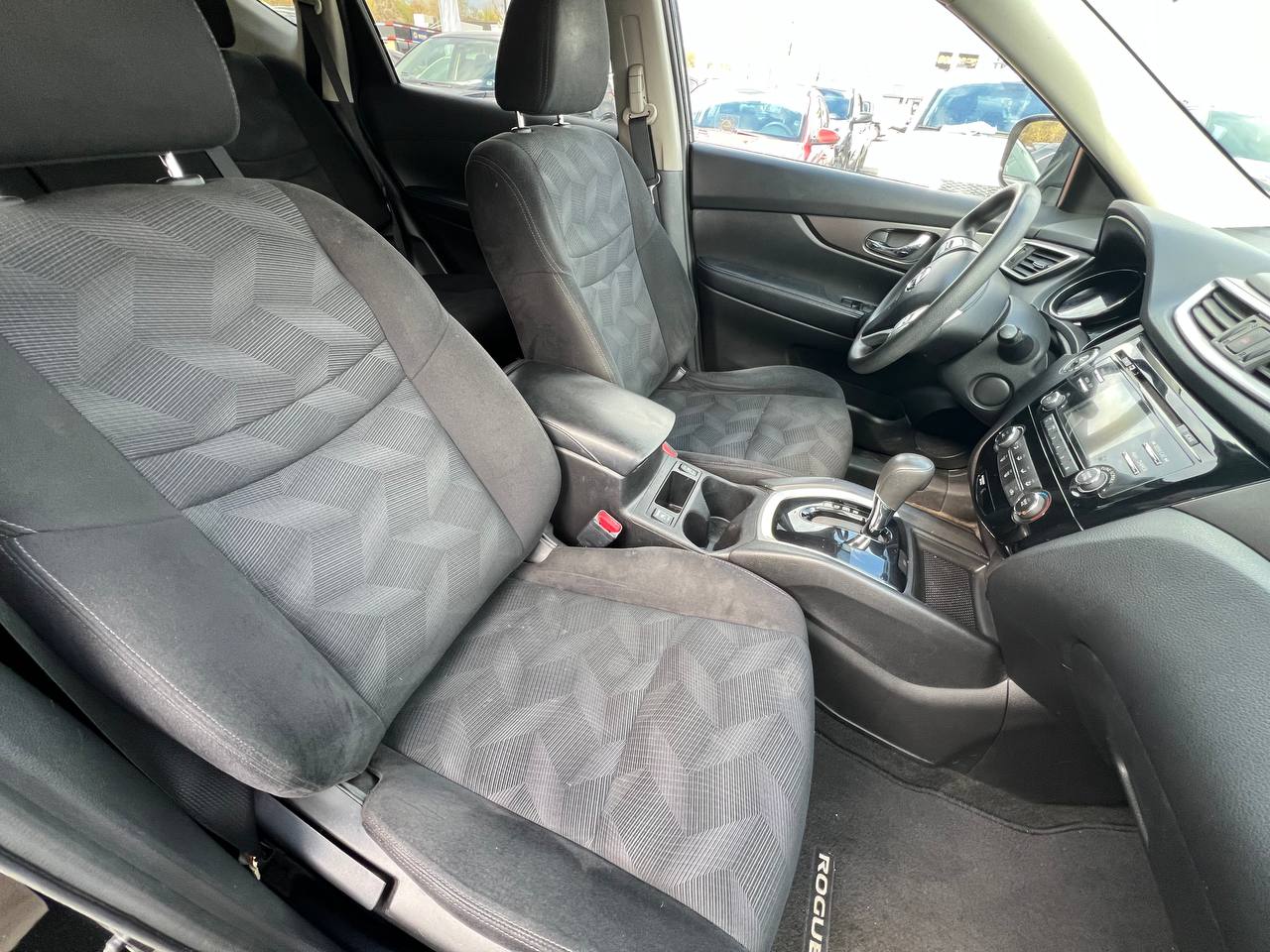 2014 Nissan Rogue SV**AWD**TOIT OUVRANT PANORAMIQUE**CAMERA DE RECULE**SIEGES CHAUFFNATS** Image principale
