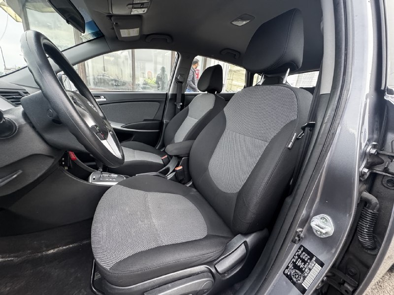 2014 Hyundai Accent GL**TRES BAS KILOMETRAGE**SIEGES CHAUFFNATS**PRIX EN SPECIAL** Image principale
