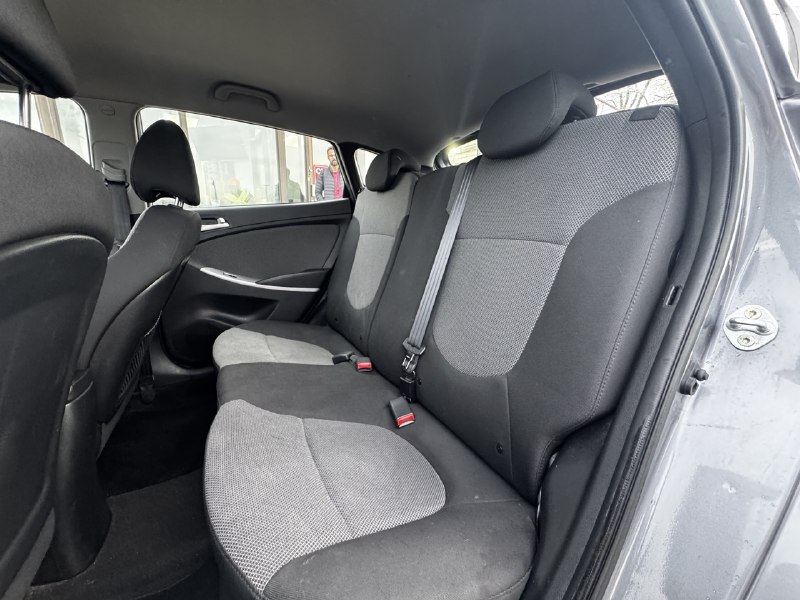2014 Hyundai Accent GL**TRES BAS KILOMETRAGE**SIEGES CHAUFFNATS**PRIX EN SPECIAL** Image principale