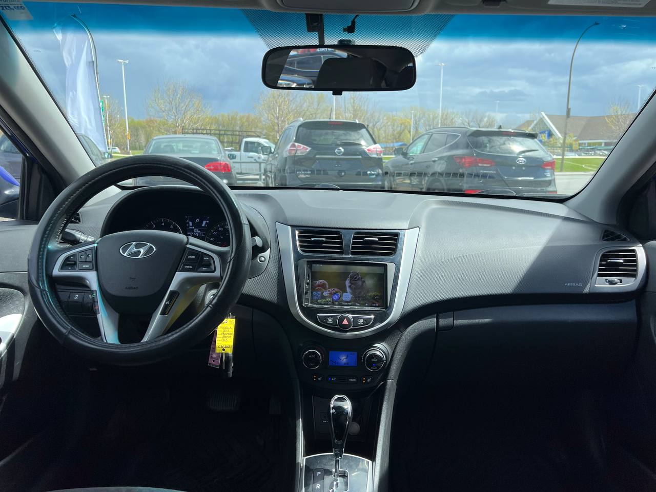 2013 Hyundai Accent GLS**Toit Ouvrant**SIEGES CHAUFFANTS**dÉmarreur a distance** Image principale