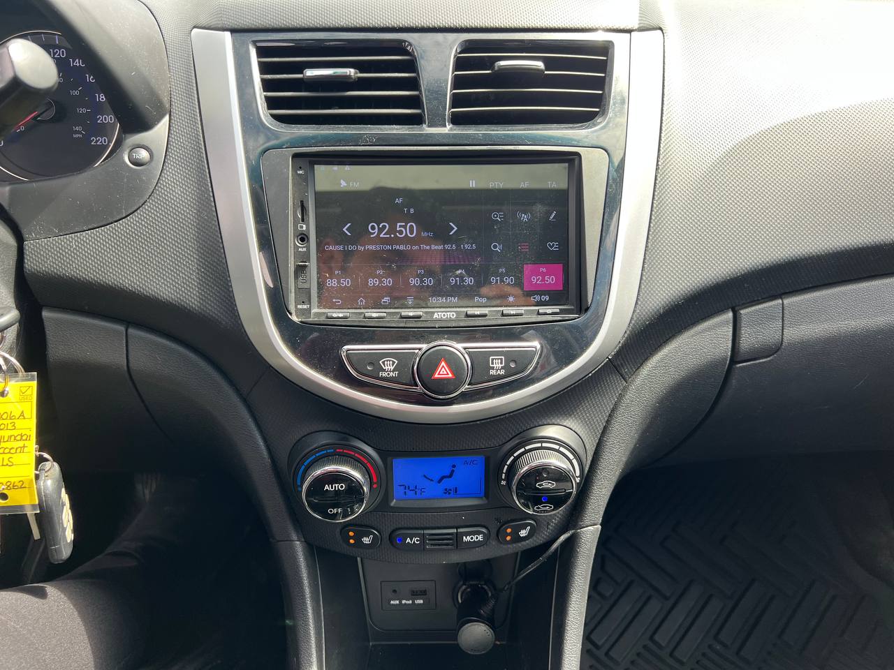2013 Hyundai Accent GLS**Toit Ouvrant**SIEGES CHAUFFANTS**dÉmarreur a distance** Image principale