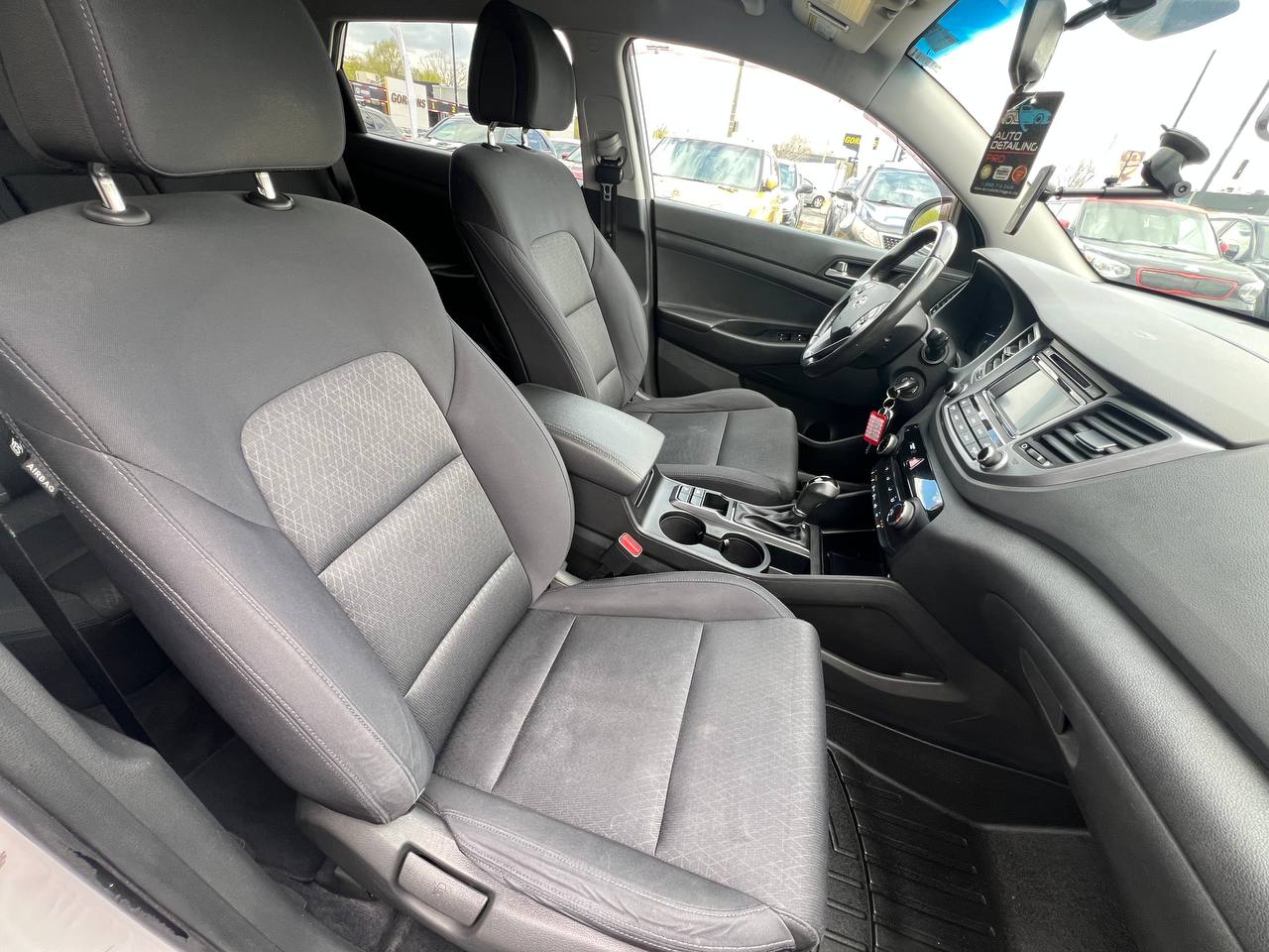 2017 Hyundai Tucson Premium**SAAQ Certifie**CAMERA DE RECUL**ANGLE MORT**SIEGES CHAUFFANTS**Volant Chauffant**MAGS Image principale