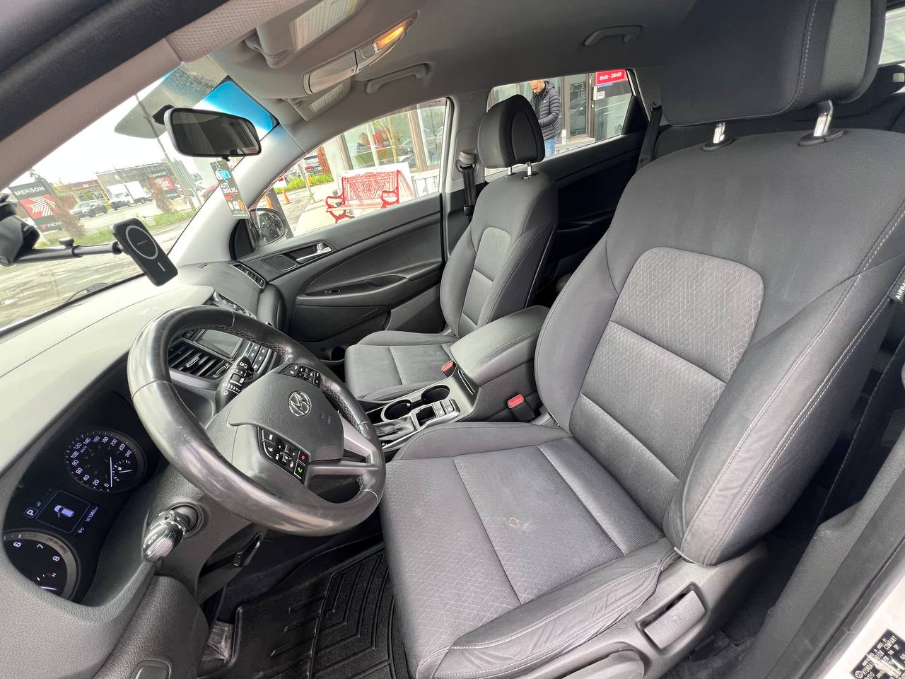 2017 Hyundai Tucson Premium**SAAQ Certifie**CAMERA DE RECUL**ANGLE MORT**SIEGES CHAUFFANTS**Volant Chauffant**MAGS Image principale