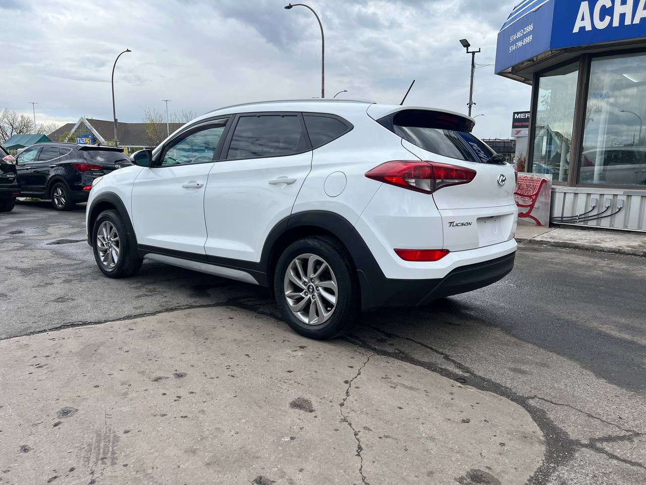 2017 Hyundai Tucson Premium**SAAQ Certifie**CAMERA DE RECUL**ANGLE MORT**SIEGES CHAUFFANTS**Volant Chauffant**MAGS Image principale