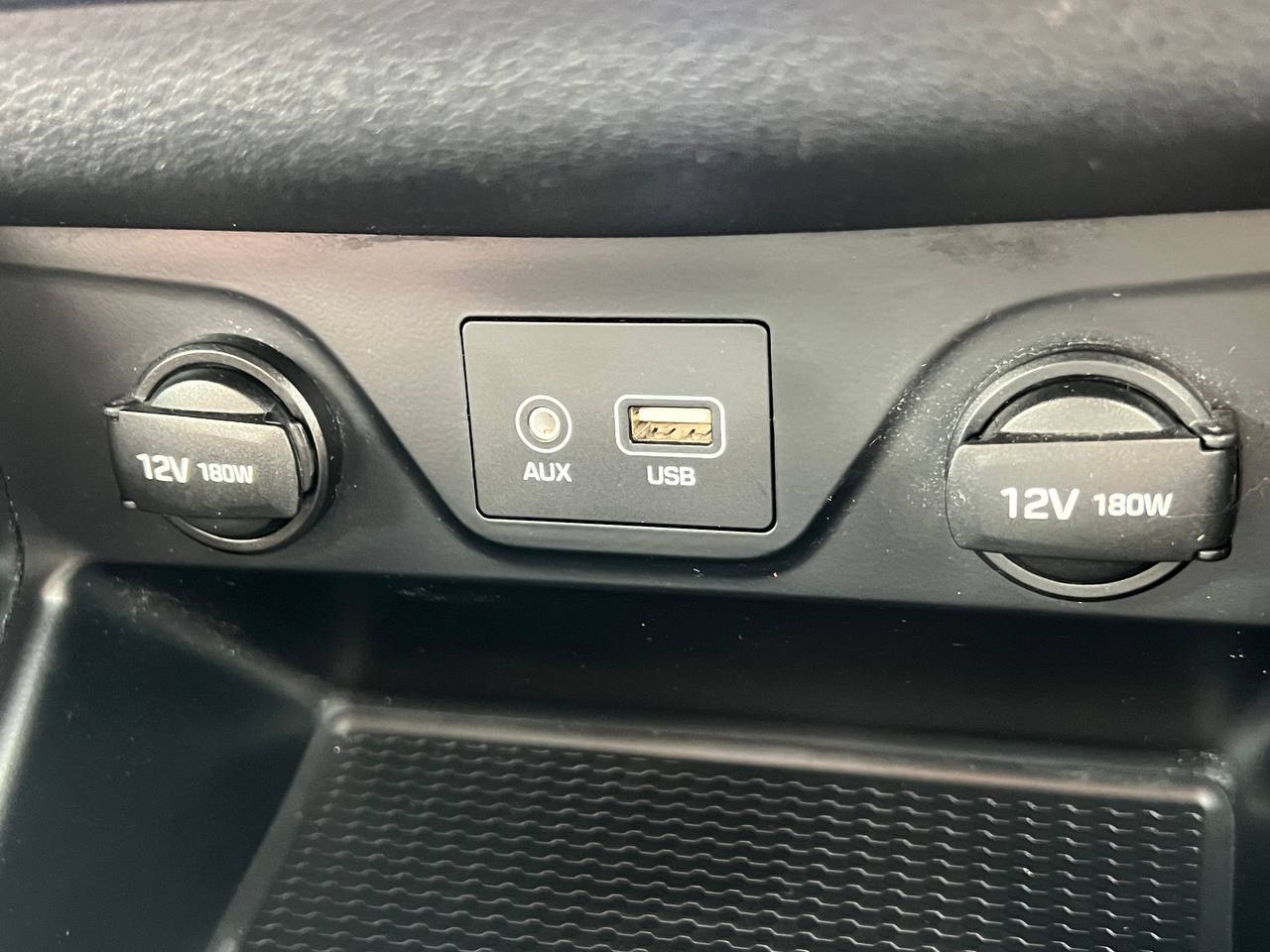 2017 Hyundai Tucson Premium**SAAQ Certifie**CAMERA DE RECUL**ANGLE MORT**SIEGES CHAUFFANTS**Volant Chauffant**MAGS Image principale