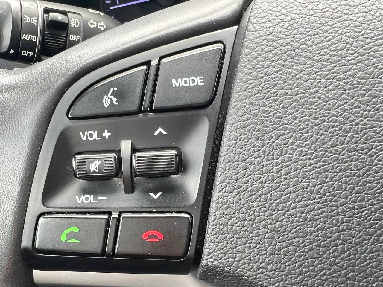 2017 Hyundai Tucson Premium**SAAQ Certifie**CAMERA DE RECUL**ANGLE MORT**SIEGES CHAUFFANTS**Volant Chauffant**MAGS Image principale