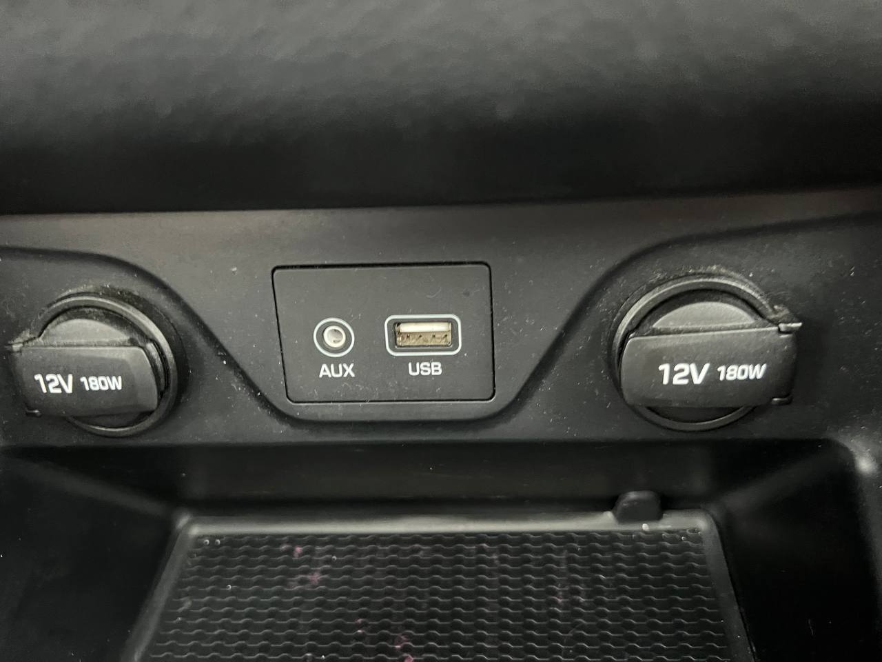 2017 Hyundai Tucson SE**Jamais Accidentee**SAAQ Certifie**TOIT OUVRANT PANORAMIQUE**SIEGE EN CUIR**CAMERA DE RECUL**SIEGES CHAUFFNATS AVANT ET ARRIERE**Volant Chauffant**Alerte d'angle Mort**MAGS** Image principale