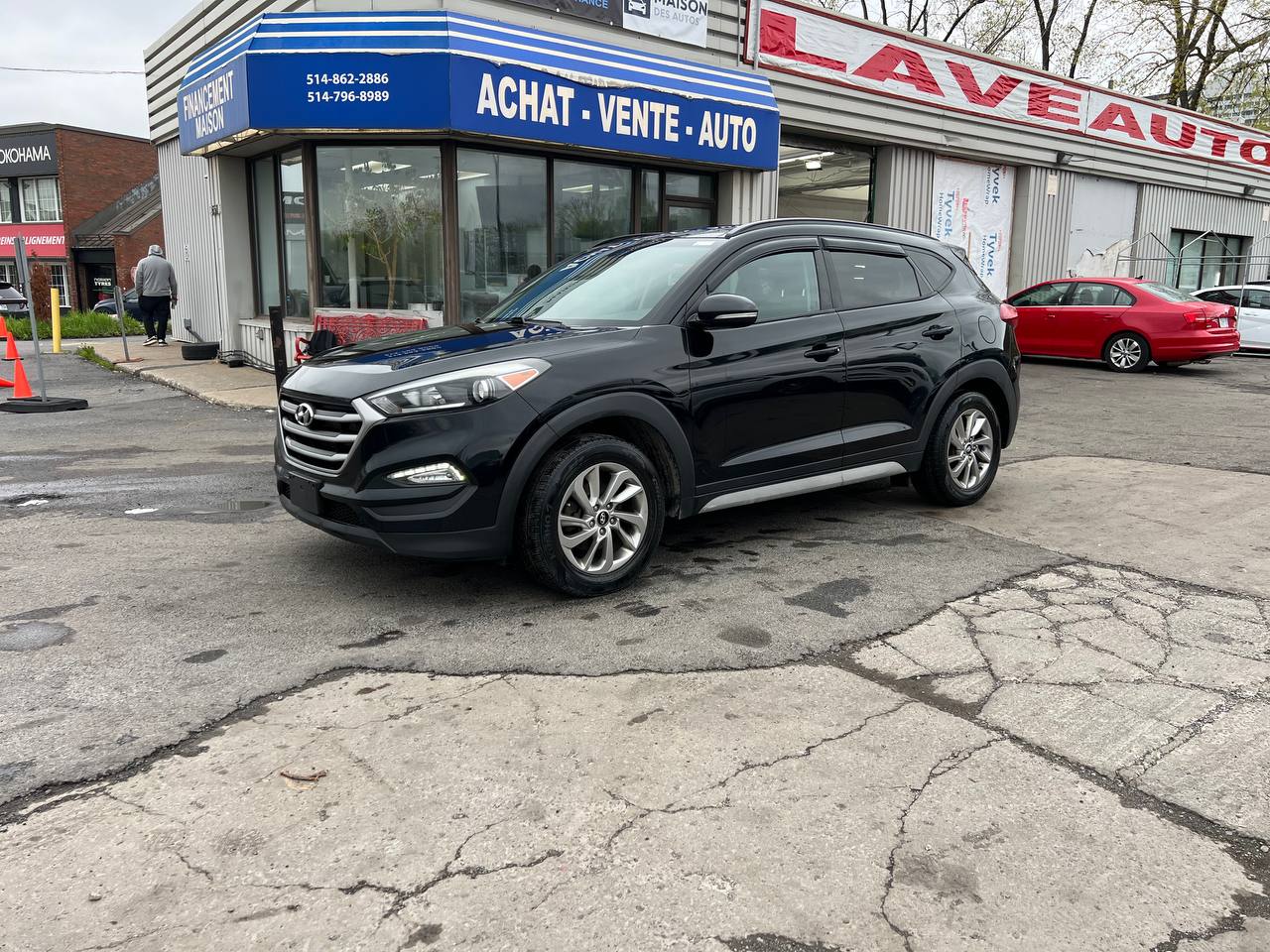 2017 Hyundai Tucson SE**Jamais Accidentee**SAAQ Certifie**TOIT OUVRANT PANORAMIQUE**SIEGE EN CUIR**CAMERA DE RECUL**SIEGES CHAUFFNATS AVANT ET ARRIERE**Volant Chauffant**Alerte d'angle Mort**MAGS** Image principale