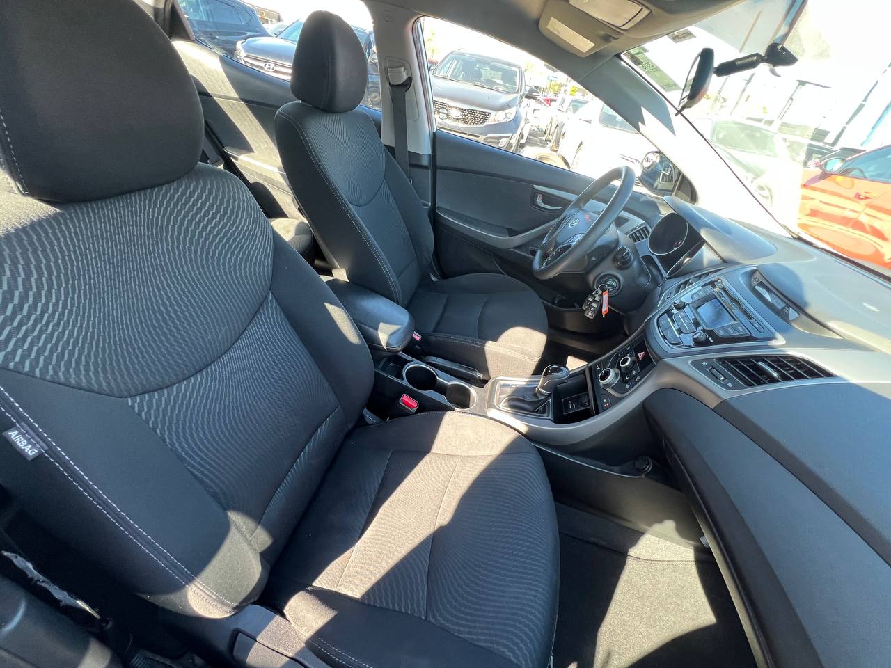 2015 Hyundai Elantra GL**SAAQ Certifie**Jamais Accidentee**SIEGES CHAUFFANTS** Image principale