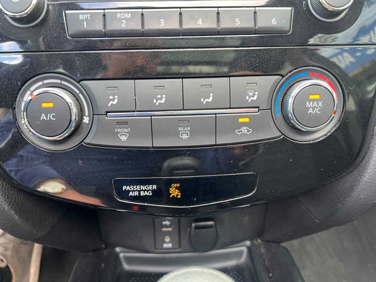 2014 Nissan Rogue SV**AWD**JAMAIS ACCIDENTEE**SAAQ CERTIFIEE**TOIT PANORAMIQUE**CAMERA DE RECUL**SIEGES CHAUFFANTS**MAGS** Image principale