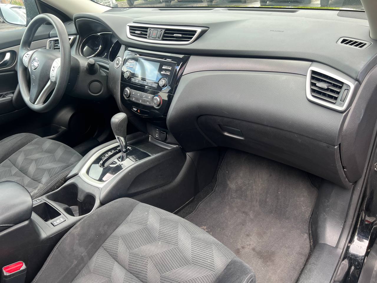 2014 Nissan Rogue SV**AWD**JAMAIS ACCIDENTEE**SAAQ CERTIFIEE**TOIT PANORAMIQUE**CAMERA DE RECUL**SIEGES CHAUFFANTS**MAGS** Image principale