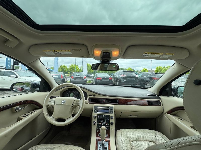2008 Volvo S80 S80 3.2 AWD **TOIT OUVRANT**SIÈGES VENTILLÉS & CHAUFFANTS**CUIR**DÉTECTEUR D'ANGLES MORTS**PUSH TO START**KEYLESS ENTRY**RÉGULATEUR DE VITESSE ADAPTATIF**SIÈGES ÉLÉCTRIQUES** Image principale