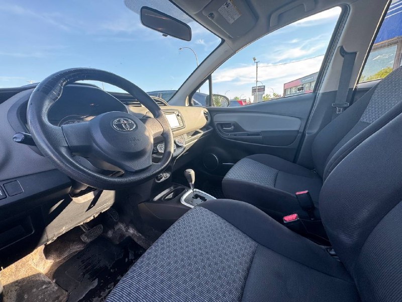 2016 Toyota Yaris LE**Jamais Accidente** Image principale