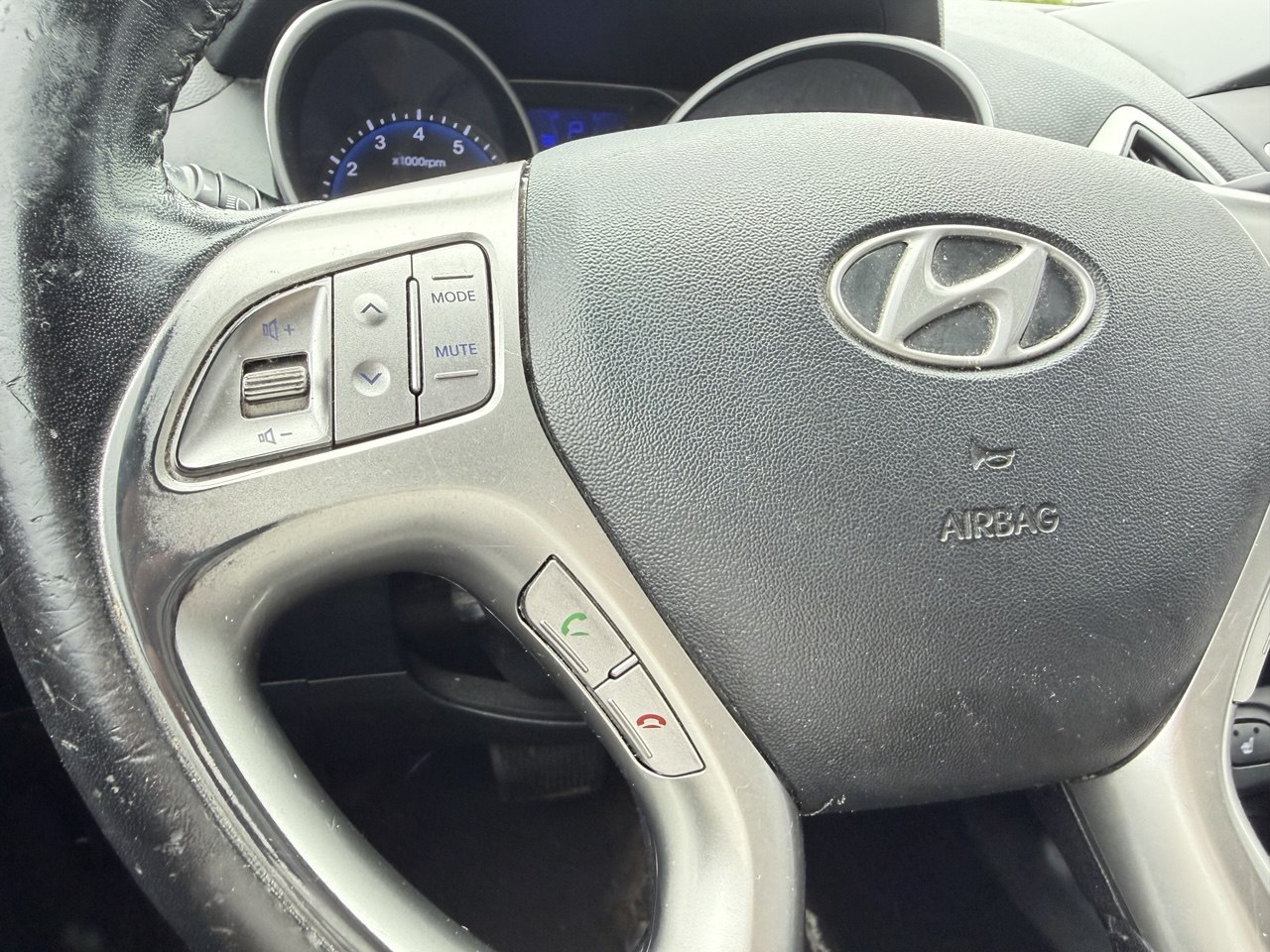 2012 Hyundai Tucson GLS**SIEGE EN CUIR**SIEGES CHAUFFNATS**Mags** Image principale