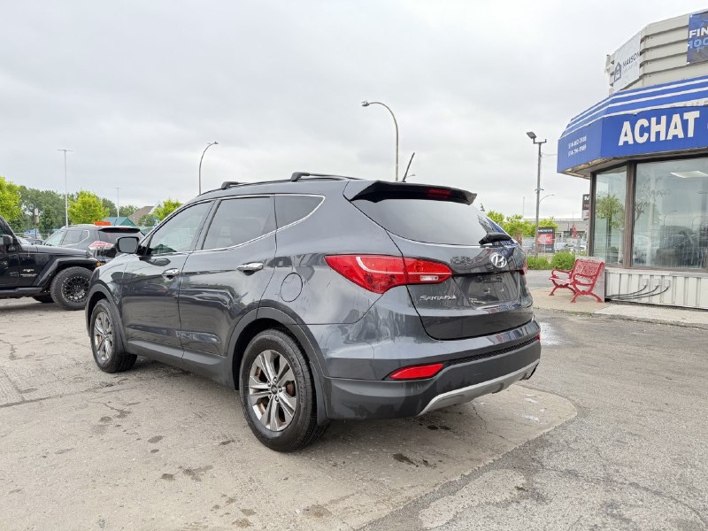 2016 Hyundai Santa Fe Sport JAMAIS ACCIDENTEE**SAAQ CERTIFIEE**UNE SEULE PROPRIO**2.4L**SIEGES CHAUFFANTS**MAGS**EN SPECIAL** Image principale