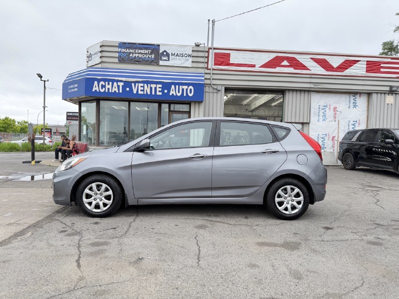 2014 Hyundai Accent GL**TRES BAS KILOMETRAGE**SIEGES CHAUFFNATS**PRIX EN SPECIAL** Image principale