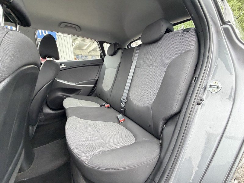 2014 Hyundai Accent GL**TRES BAS KILOMETRAGE**SIEGES CHAUFFNATS**PRIX EN SPECIAL** Image principale