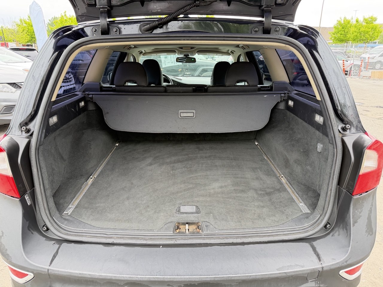 2009 Volvo XC70 3.2L**AWD**TOIT OUVRANT**SIEGES CHAUFFNATS**CUIR**PUSH TO STRAT** Image principale