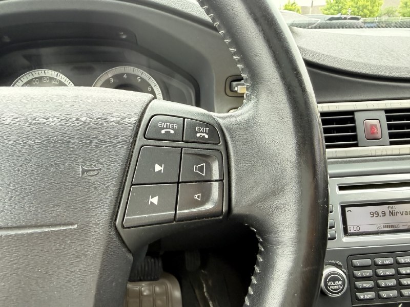 2009 Volvo XC70 3.2L**AWD**TOIT OUVRANT**SIEGES CHAUFFNATS**CUIR**PUSH TO STRAT** Image principale