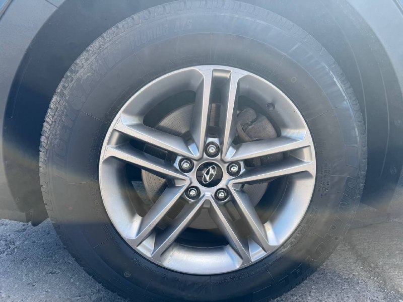 2017 Hyundai Santa Fe Sport SE**AWD**SAAQ CERTIFIEE**TOIT OUVRANT PANORAMIQUE**SIEGE EN CUIR**CAMERA DE RECUL**SIEGES CHAUFFNATS AVANT ET ARRIERE**Volant Chauffant**Alerte d'angle Mort**MAGS** Image principale