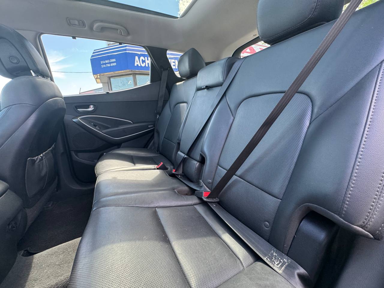2017 Hyundai Santa Fe Sport SE**AWD**SAAQ CERTIFIEE**TOIT OUVRANT PANORAMIQUE**SIEGE EN CUIR**CAMERA DE RECUL**SIEGES CHAUFFNATS AVANT ET ARRIERE**Volant Chauffant**Alerte d'angle Mort**MAGS** Image principale