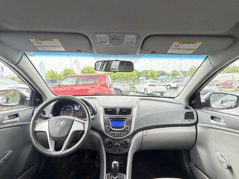 2014 Hyundai Accent L**PAS DE ROUILLE**BONNE CONDITION** Image principale