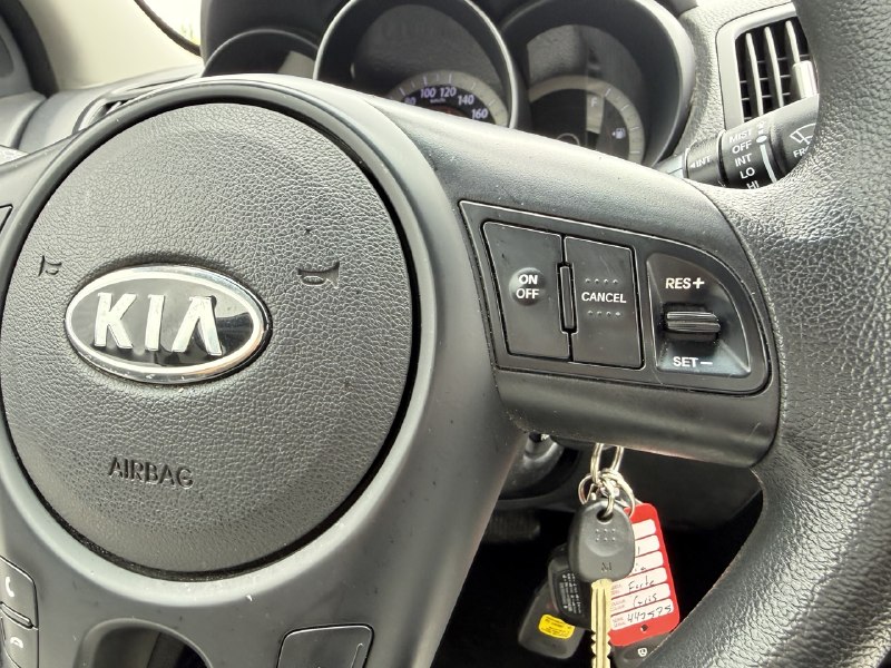 2011 Kia Forte EX**SIEGES CHAUFFANTS**REGULATEURE DE VITESSE** Image principale