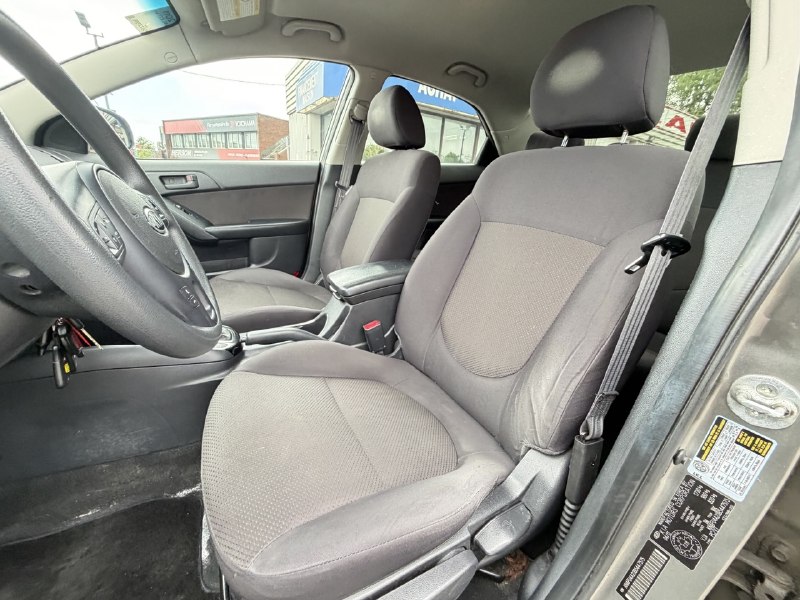 2011 Kia Forte EX**SIEGES CHAUFFANTS**REGULATEURE DE VITESSE** Image principale