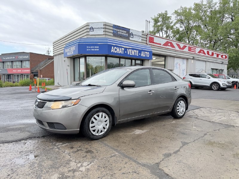 2011 Kia Forte EX**SIEGES CHAUFFANTS**REGULATEURE DE VITESSE** Image principale